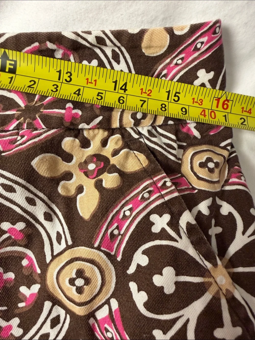 Tommy Bahama cotton Brown Geometric Print Bermuda Shorts size 6